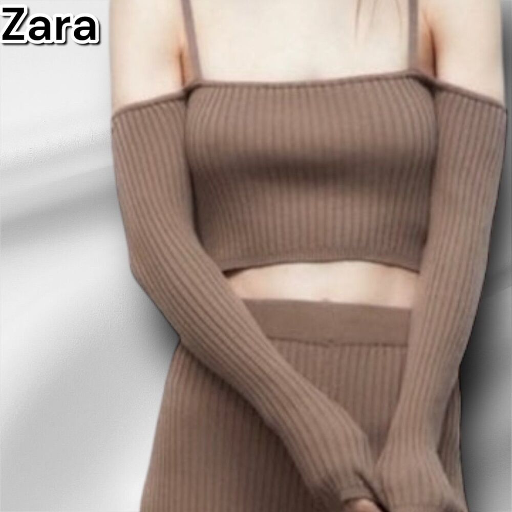 Preowned Zara Tan Long Sleeve Cold Shoulder knit ribbed Crop Top - Small